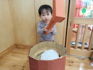 餅つきをやってみよう！（岩瀬）