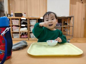 朝のおやつ＆鍵盤ハーモニカ(直江)