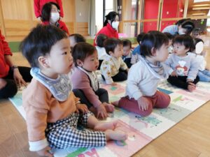 餅つきをしました☆(峰岸)