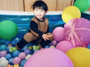 風船プールであそんだよ☆（西村）