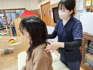 1月22日　ヘッドマッサージ・フォトアルバム作り（舘野）