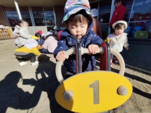 最近の0歳児たまご組♪(伊藤ゆ)