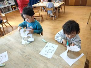 ハサミに挑戦！(鈴木)