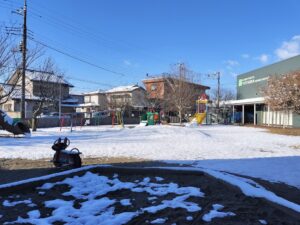 雪遊び（平野）