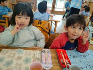 箸セット利用開始！(足立)