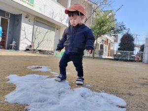 なのはなの園庭で(山縣)