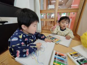 楽しく絵描きしたよ（佐々木）