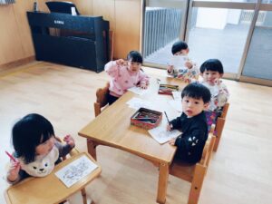 塗り絵遊び（沖田）