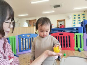 ボール遊びを楽しみました（続橋）