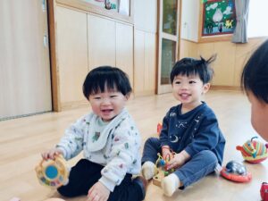 園庭で遊んだよ☆（西村）