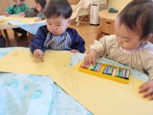 クレヨン制作　(浅野)