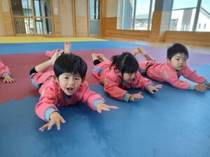 体操をしたよ♪(尾崎)