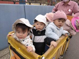 3月25日　動物園に散歩に行ったよ！（内木）