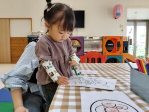 ☆「ぬりえ遊び」☆(西村)