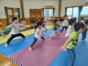 今年度初めての体操！(新村)