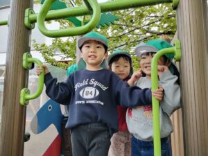 戸外遊び（坂本）