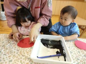 いちごの模様を描いたよ！(木川)