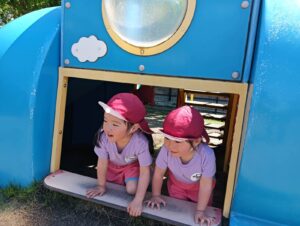 自由遊びとかけっこ(小野)