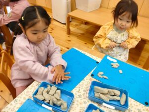 初めての粘土遊び！(木川)
