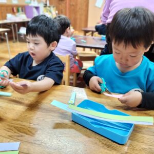 ハサミでちょきちょき☆（谷田部）