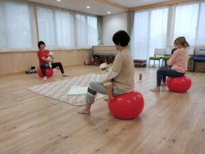 ☆「バランスボールダンス」☆(上園)
