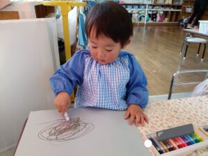 クレヨンあそび！（髙秀）