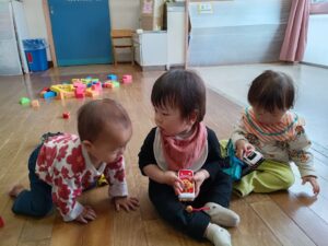 お部屋で元気に遊びました！（阿部）