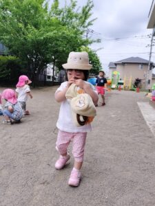 園庭をはしご（江藤）