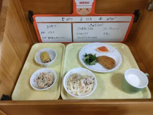 今日の給食☆(こがねい)