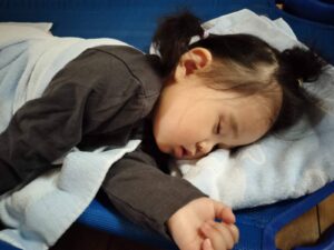 5月21日　かわいい寝顔のつき組（篠﨑）