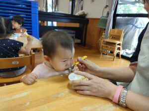美味しいおやつと給食を食べたよ♡(安井)