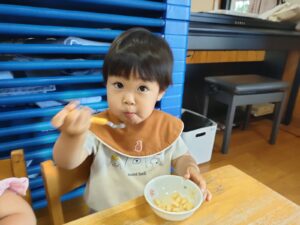 おやつと給食の時間♡(谷田貝)