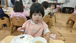 給食おいしいね♪（続橋）