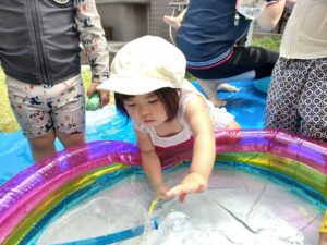 水遊びとリトミックをしたよ！（西山）