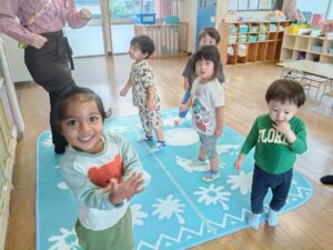 室内で元気に遊んだよ！(阿部)