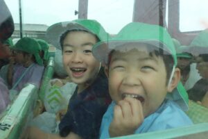 玉ねぎ掘り　（田上）