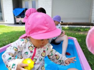 プールで遊んだよ(大澤)