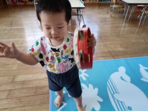 楽しく楽器遊びしたよ（佐々木）