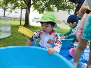 水遊びしたよ♪(谷田貝)