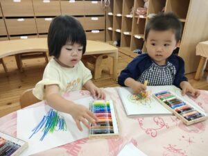 クレヨンで何描こう？（続橋）