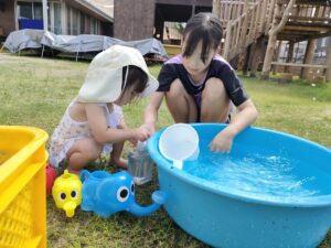 水遊びと室内遊びをしたよ！（阿久津）
