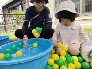 水遊びを満喫しました（続橋）