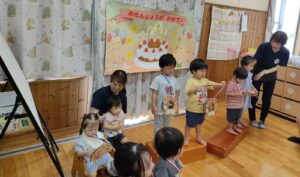 8月28日　8月生まれの誕生会🍰（井上）