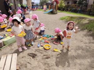 砂場で遊んだよ♪（続橋）