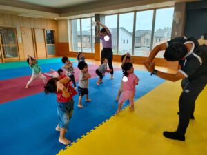 お箸に挑戦！(神野)