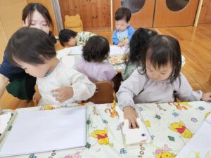 9月25日　絵を描いて遊んだよ！（内木）