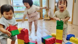 大型ブロックたのしいな♪（続橋）