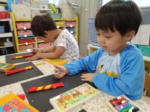 なにいろになるかな？（奥津）