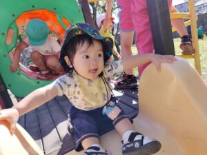 戸外遊び楽しいね♪(伊藤)