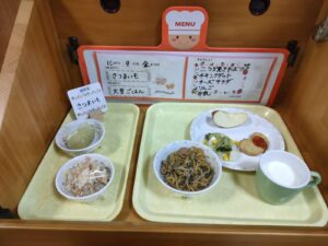 今日の給食☆(こがねい)